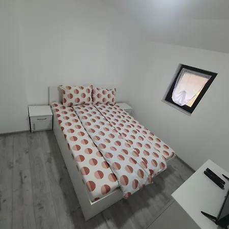 Cabana Miraj Campsite Grosii Tiblesului